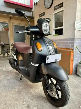 Yamaha Fazzio 2024 Lux Hybrid Connected Hitam Doff