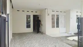 JUAL CEPAT RUMAH BAGUS DEKAT KANTOR KELURAHAN TANGGUNG BLITAR