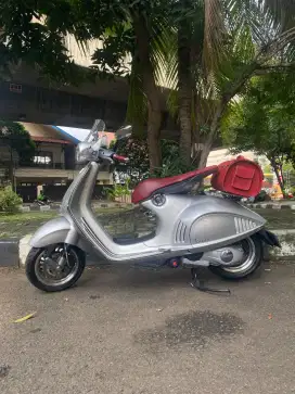 Vespa 946 Bellisima