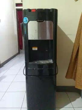 Dispenser sharp galon bawah