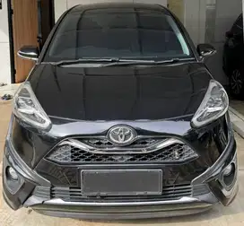 Toyota Sienta Q 1.5 CVT AT 2019