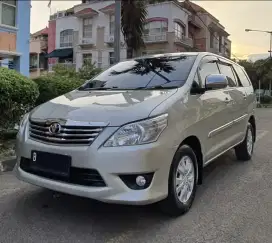 Km low ! Innova G Manual MT Bensin 2012