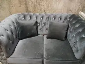 Sofa minimalis tak terpakai