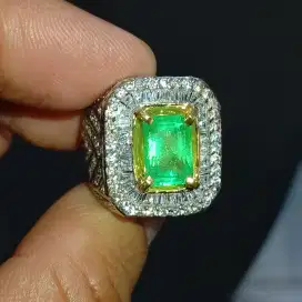 Zamrud Colombia 2.42 ct memo CGL