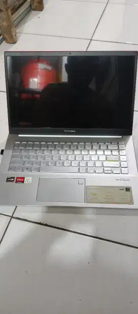 Jaul laptop AsusVivobook