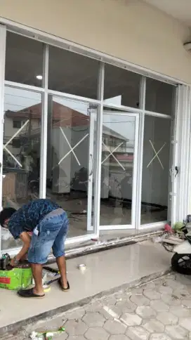 Jendela, pintu, aluminium