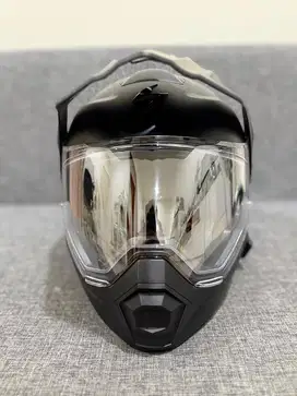 Helm Scorpion Exo Adx-1