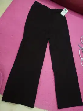 Celana panjang kulot wanita