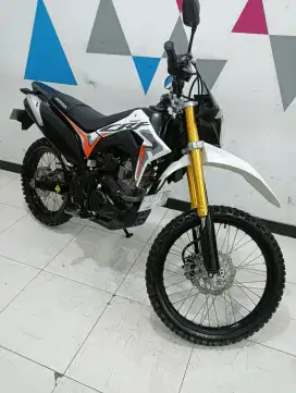 Honda CRF 150 L Putih 2023 Tarikan Kenceng