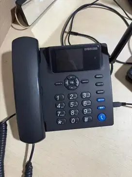 EVERCOSS DS01 4G Phone Desk