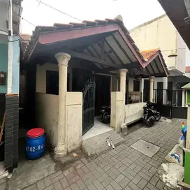 DIJUAL CEPAT RUMAH SEMOLOWARU UTARA