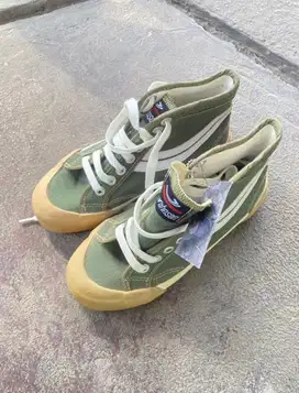 SEPATU JOHNSON NEW