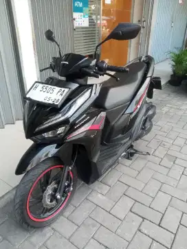 Vario 125 CBS 2023 Hitam glossy
