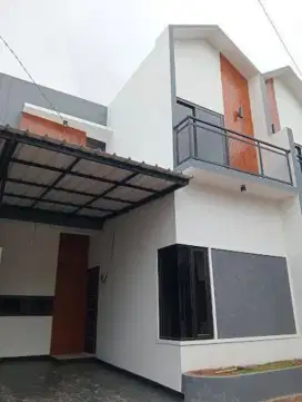 Disewakan Rumah 2 lantai