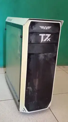 CASING GAMING GEDE