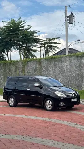 TOYOTA INNOVA 2009 2.0 V MATIC