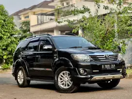 FORTUNER VNT TURBO AT DIESEL 2013 HITAM SIAP PAKAI