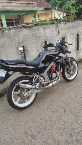 Kawasaki Ninja R