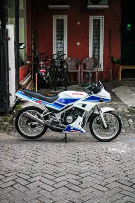 Suzuki RGR 150 Tahun 1991