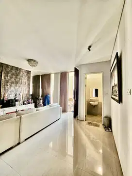 DIJUAL RUMAH ADDINGTON ROYAL RESIDENCE WIYUNG FURNISH 2 LANTAI