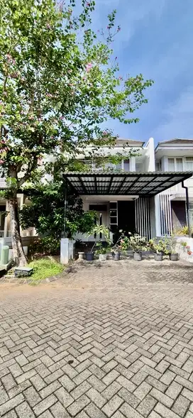 DIJUAL RUMAH ROYAL RESIDENCE ADDINGTON FURNISH 3KT 2 LANTAI WIYUNG