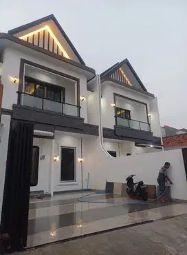 DIJUAL RUMAH MEWAH BARU DI JALAN ABADI JAGAKARSA JAKARTA SELATAN