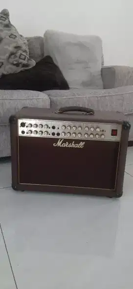 MARSHALL ACOUSTIC AMP AC80R SOLOIS