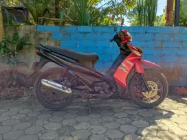 Vega ZR taun 2009 plat R