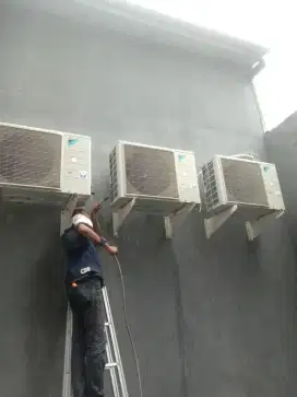 Service ac bongkar pasang ac, cuci ac tambah freon dll