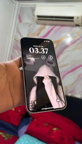 iphone 14 Plus 128 GB starlight cantik