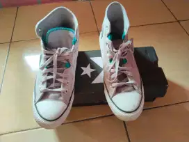 Sepatu Converse