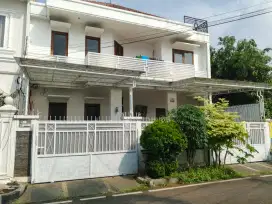 RUMAH MEWAH DI BILLYMOON PONDOK KELAPA