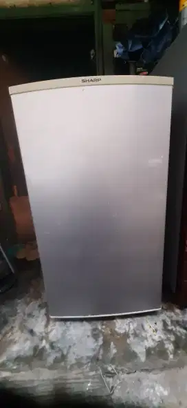 Kulkas 1 pintu Mini sharp GRATIS ANTAR