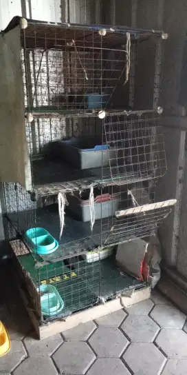 kandang besi 4 tingkat