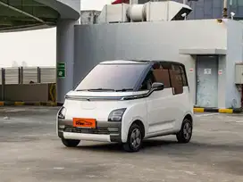 WULING AIR EV LONG RANGE 300 KM WARNA PUTIH TAHUN 2023 NIK 2022