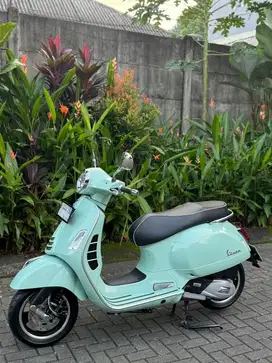 Vespa GTS Super 2023 fullset KM 200 Perak