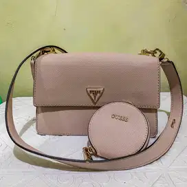 Preloved tas ori Guess 600ribu, nego