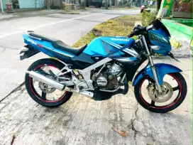 di jual Kawasaki ninja R tahun 2013.plat A.pajak hidup panjang