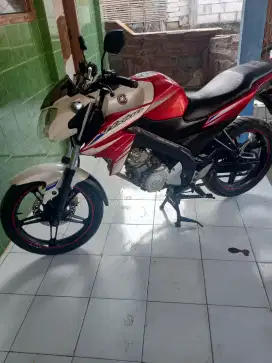 Jual apa adanya Yamaha Vixion merah putih off 2025