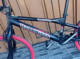 Sepeda BMX 20 Haro Revo 9
