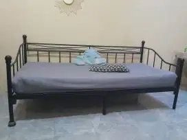 Day bed informa