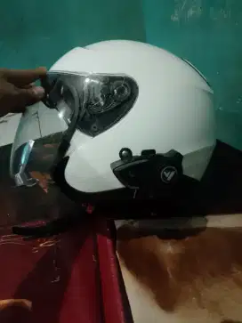 Helm KYT putih size L