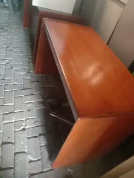 Meja tanpa laci bekas kantor