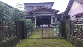 DIJUAL RUMAH ISTIMEWA 2 LANTAI (DEKAT KLEDUNG PARK)