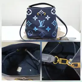 Preloved Bags traveling