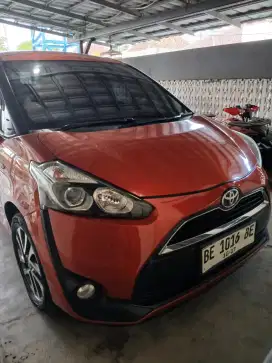 Sienta V Matic 2017