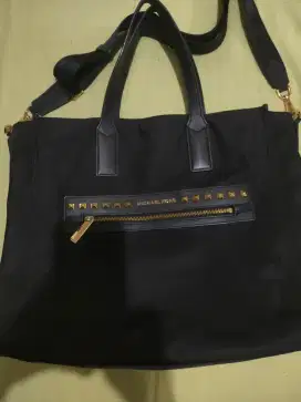 Tas selempang nylon MK