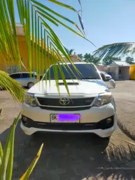 Toyota Fortuner Trd manual diesel 2014