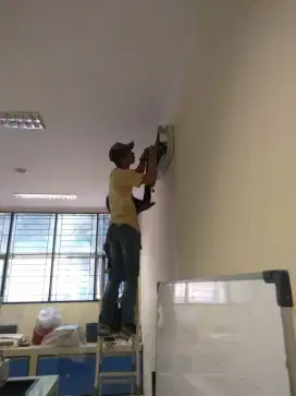 Servis ac,isi Freon ac,bongkar pasang ac,servis kulkas,mesin cuci