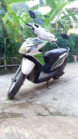 Dijual Motor Beat Tahun 2013
